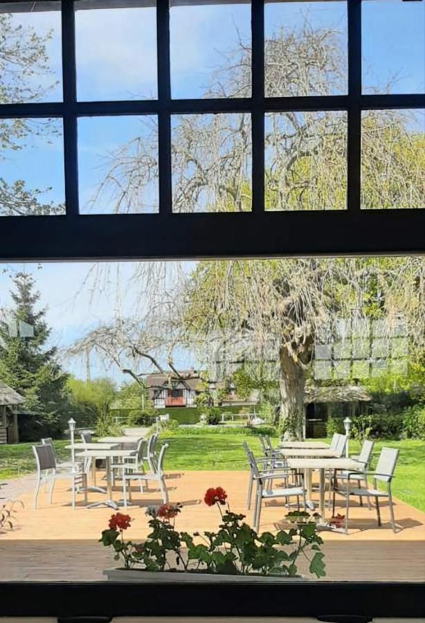 Logis Auberge Des Aulnettes Hérouville-Saint-Clair Zewnętrze zdjęcie