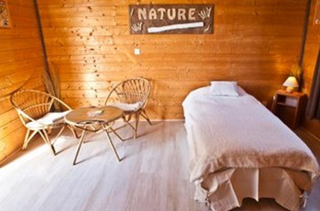 Logis Auberge Des Aulnettes Hérouville-Saint-Clair Zewnętrze zdjęcie
