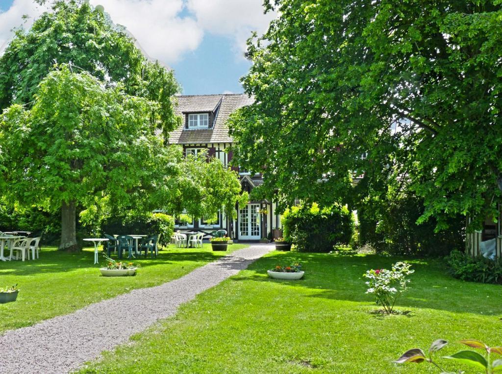 Logis Auberge Des Aulnettes Hérouville-Saint-Clair Zewnętrze zdjęcie