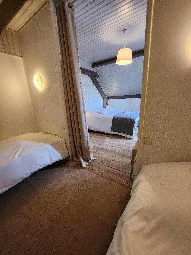 Logis Auberge Des Aulnettes Hérouville-Saint-Clair Zewnętrze zdjęcie