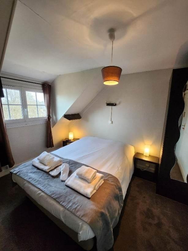 Logis Auberge Des Aulnettes Hérouville-Saint-Clair Zewnętrze zdjęcie